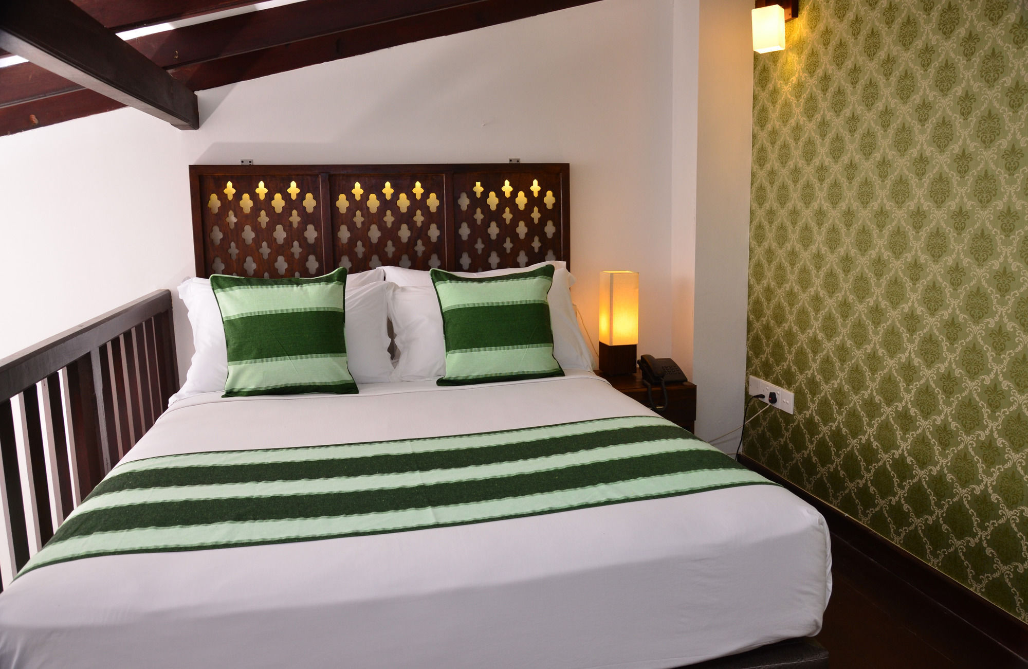 56 By Deco - Galle Fort Экстерьер фото