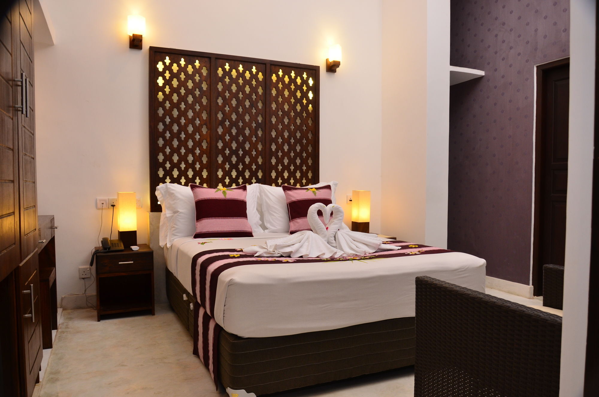 56 By Deco - Galle Fort Экстерьер фото