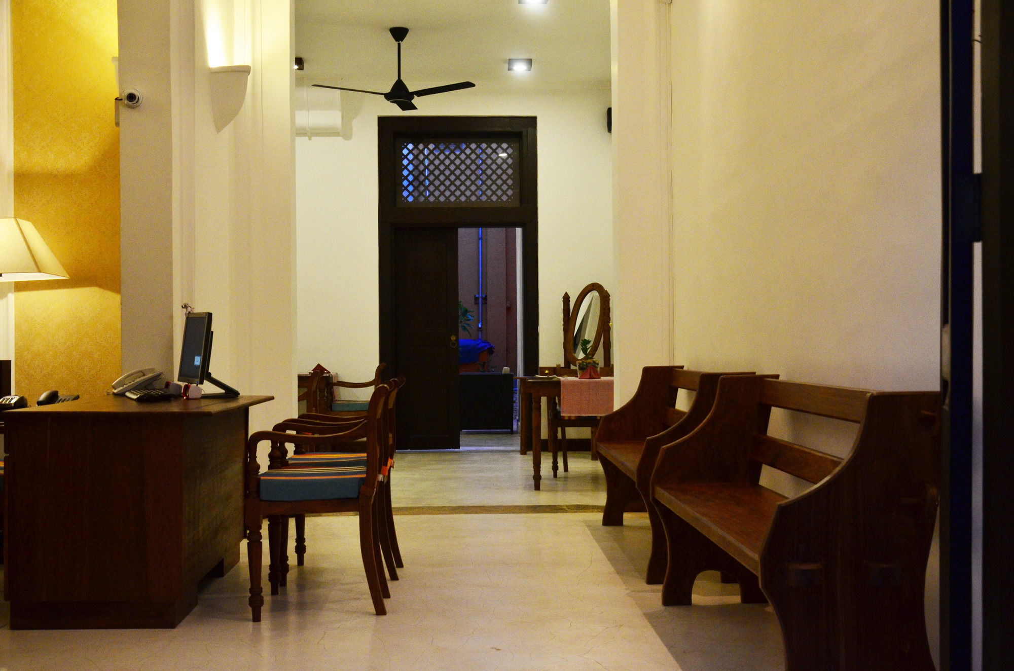 56 By Deco - Galle Fort Экстерьер фото